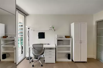 100 Bayview Dr #1008, Sunny Isles Beach, FL 33160 - Photo 24