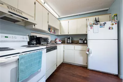 802 Banks Rd, Coconut Creek, FL 33063 - Photo 6