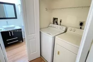 311 NW 103rd Terrace, Pembroke Pines, FL 33026 - Photo 8