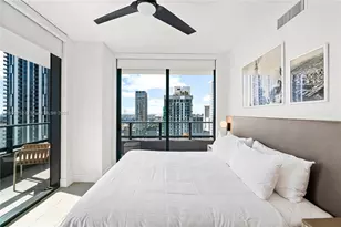 159 NE 6th St, Miami, FL 33132 - Photo 14