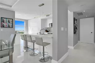 4201 S Collins Ave, Miami Beach, FL 33140 - Photo 10