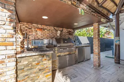 2108 NE 124th St, North Miami, FL 33181 - Photo 26