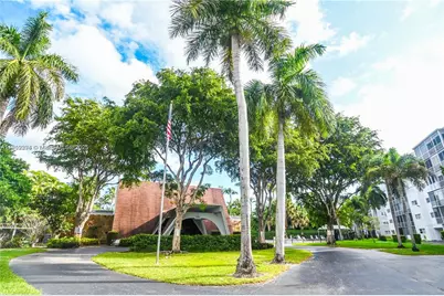 1425 Atlantic Shores Blvd #204, Hallandale Beach, FL 33009 - Photo 6