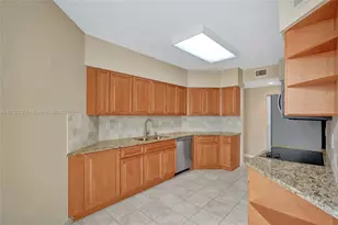 3370 Hidden Bay Dr, Aventura, FL 33180 - Photo 18