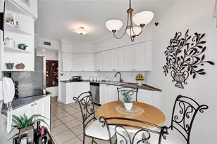 3370 Hidden Bay Dr, Aventura, FL 33180 - Photo 18
