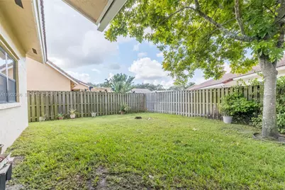 5641 Thistledown Ter, Davie, FL 33331 - Photo 26