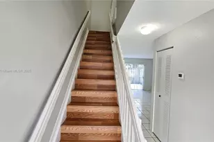 8079 NW 8th St, Miami, FL 33126 - Photo 8