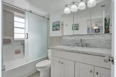 7620 Carlyle Ave #703, Miami Beach, FL 33141 - Photo 22
