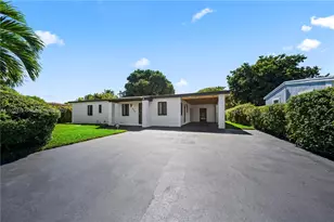 620 NW 194th St, Miami Gardens, FL 33169 - Photo 2