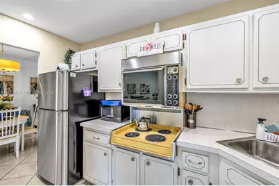 5300 Washington St #H137, Hollywood, FL 33021 - Photo 18