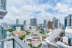 227 NE 2nd St, Miami, FL 33132 - Photo 8