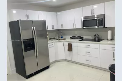 351 E 35th St, Hialeah, FL 33013 - Photo 2