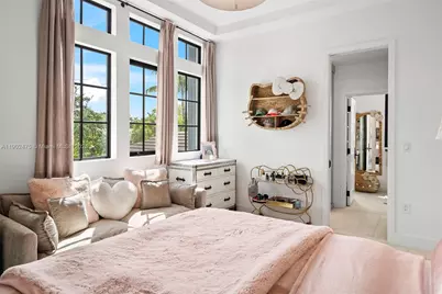 590 NE 59th St, Miami, FL 33137 - Photo 38