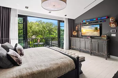 590 NE 59th St, Miami, FL 33137 - Photo 28