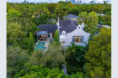 590 NE 59th St, Miami, FL 33137 - Photo 2