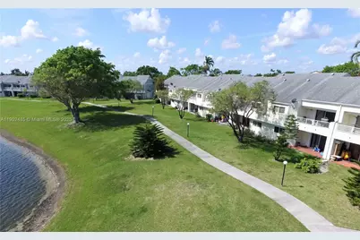 3453 NW 44th St #201, Oakland Park, FL 33309 - Photo 30