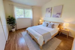 3453 NW 44th St, Oakland Park, FL 33309 - Photo 12