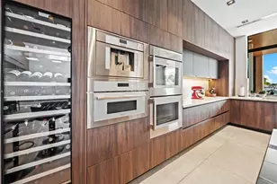 655 Layne Blvd, Hallandale Beach, FL 33009 - Photo 12