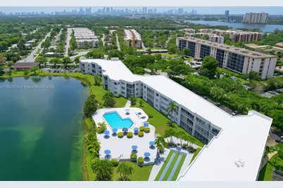 877 NE 195th St #122, Miami, FL 33179 - Photo 6