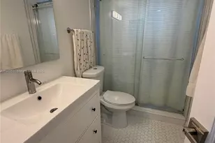 3550 NE 169th St, North Miami Beach, FL 33160 - Photo 20