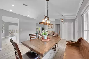 9841 SW 1st St, Plantation, FL 33324 - Photo 8