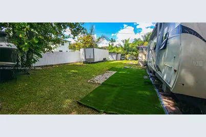232 NE 160th St, Miami, FL 33162 - Photo 36