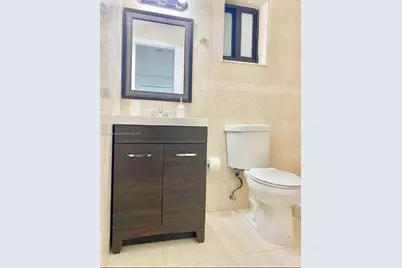 627 E 45th St, Hialeah, FL 33013 - Photo 12