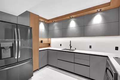 100 Bayview Dr #1901, Sunny Isles Beach, FL 33160 - Photo 6