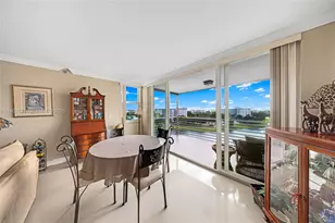 3095 N Course Dr, Pompano Beach, FL 33069 - Photo 8