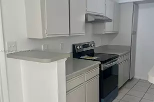 10581 SW 155th Ct, Miami, FL 33196 - Photo 4