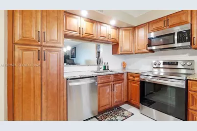 [Address not provided], Pembroke Pines, FL 33026 - Photo 6