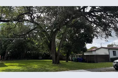 860 NE 81st St, Miami, FL 33138 - Photo 4