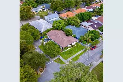 2121 SW 13th Ave, Miami, FL 33145 - Photo 14