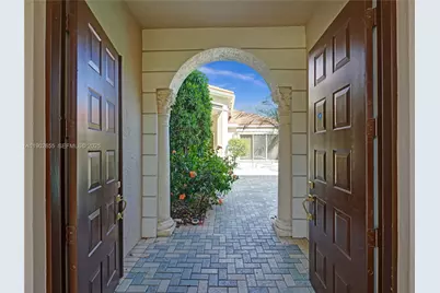 16291 Bristol Pointe Dr, Delray Beach, FL 33446 - Photo 10