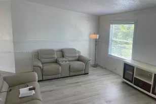 19800 SW 180th Ave, Miami, FL 33187 - Photo 6