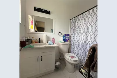 20730 NE Miami Ct, Miami Gardens, FL 33179 - Photo 8