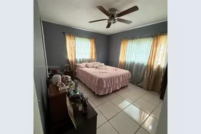 20730 NE Miami Ct, Miami Gardens, FL 33179 - Photo 6