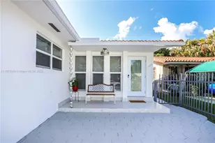 1030 SW 10th Ave, Miami, FL 33130 - Photo 2