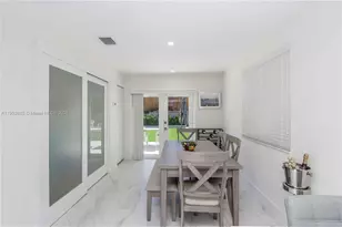 1030 SW 10th Ave, Miami, FL 33130 - Photo 12