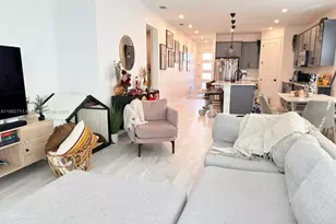 1052 Sugarwood St, Davenport, FL 33837 - Photo 2