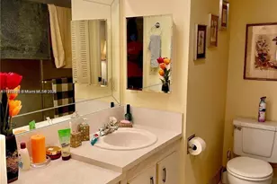 2042 Newcastle C, Boca Raton, FL 33434 - Photo 8