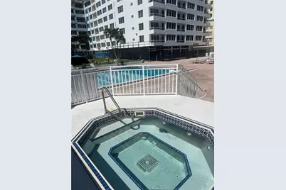 5005 Collins Ave #923, Miami Beach, FL 33140 - Photo 10