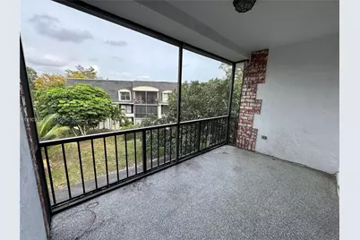 3650 Inverrary Dr #3Y-G, Lauderhill, FL 33319 - Photo 4