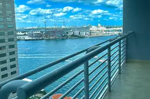 335 S Biscayne Blvd, Miami, FL 33131 - Photo 10