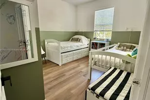 1034 NE 208th St, Miami, FL 33179 - Photo 36