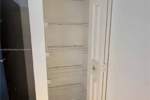 2000 Freeport Ln, Riviera Beach, FL 33404 - Photo 16