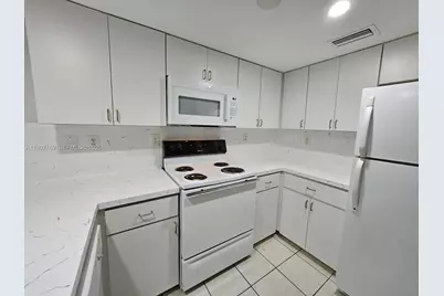 55 E 4th St #302, Hialeah, FL 33010 - Photo 8