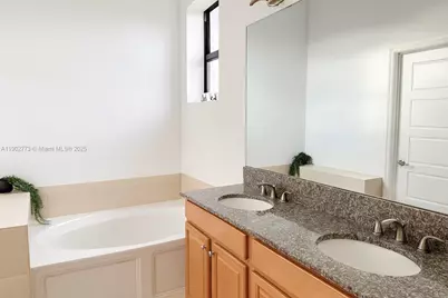 19316 NE 8th Ct, Miami, FL 33179 - Photo 16