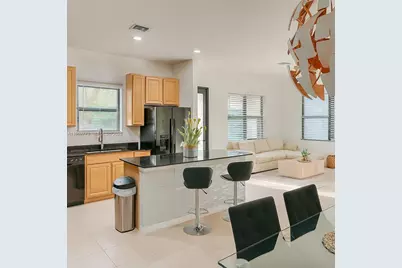19316 NE 8th Ct, Miami, FL 33179 - Photo 8