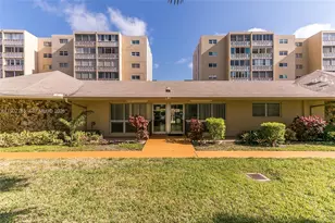 420 NE 12th Ave, Hallandale Beach, FL 33009 - Photo 38